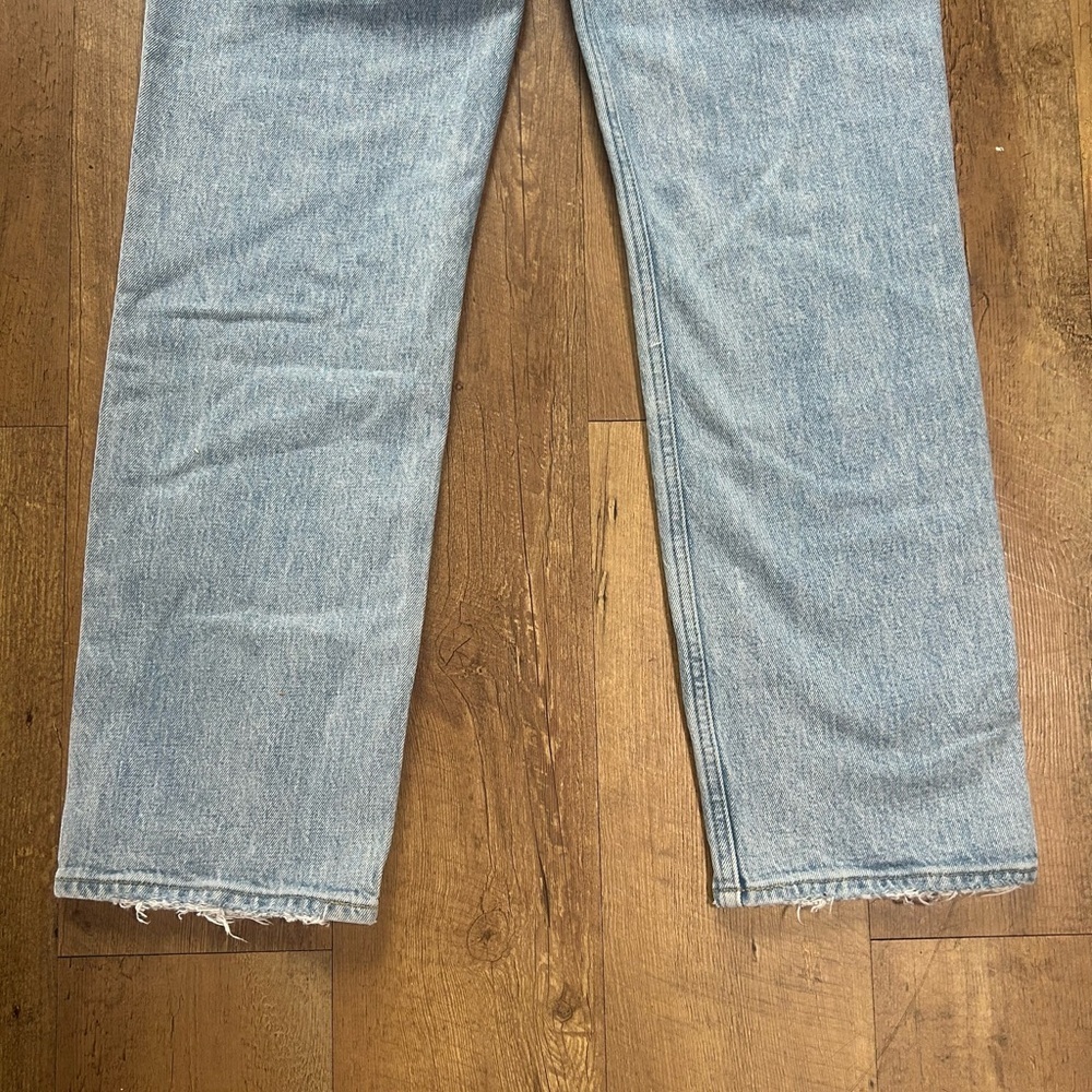 Abercrombie 90s Straight High Rise Crossover Waist Jeans Light Wash Raw Hem 27 - Picture 9 of 13